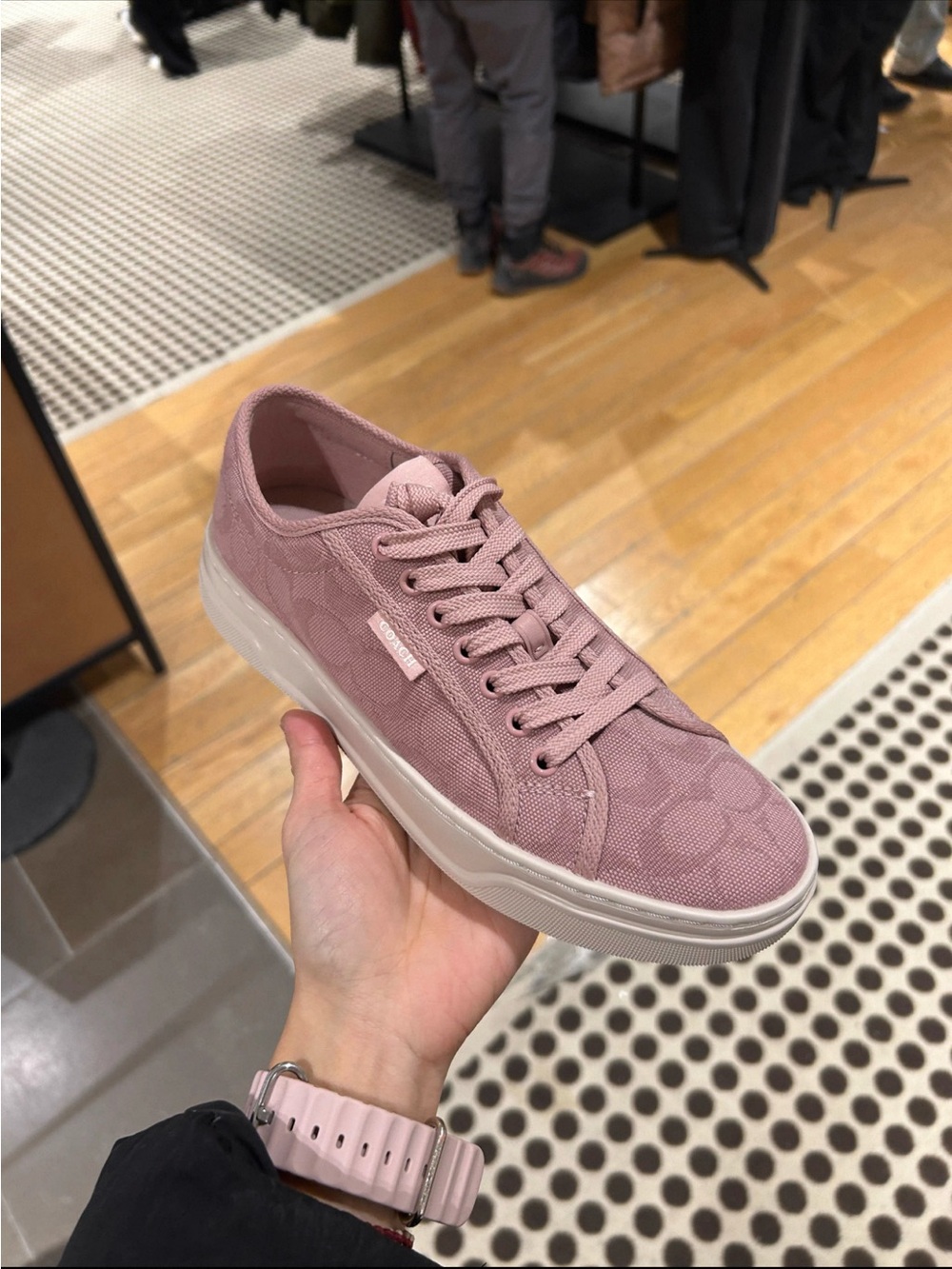 Coach women Canvas Sneaker，Pink Color - Picture 2 of 4